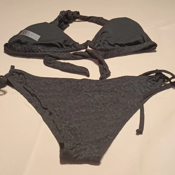 Bikini Set - Picture 4 of 5